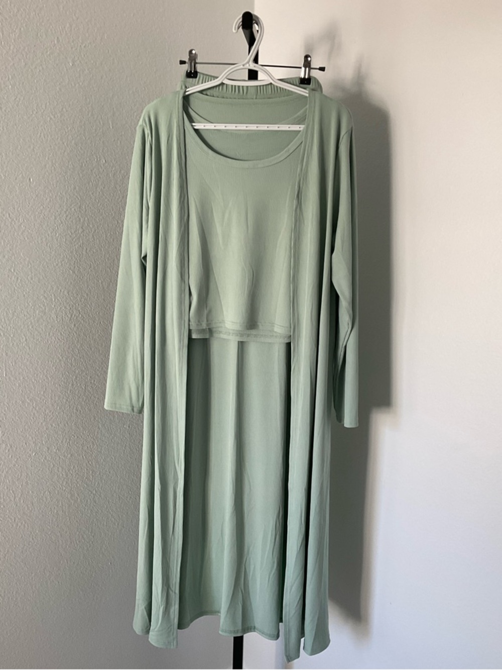 NWOT 3 Piece Lounge Set In Sage